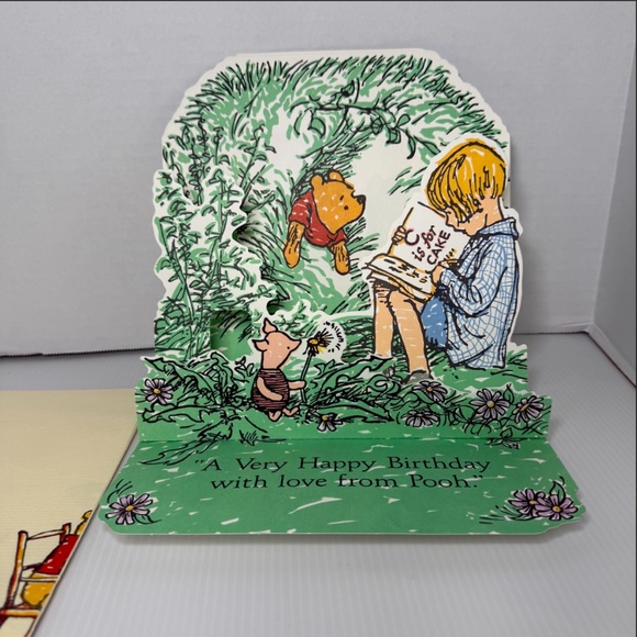 VTG Winnie the Pooh Disney Birthday Centerpiece Hallmark 1986 w/paper tablecloth - Picture 5 of 6